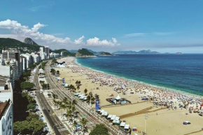 Caetano apartamento pé no mar Copacabana